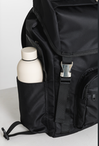 Close-up of the Black Cruiser's bottle pocket and metal buckle