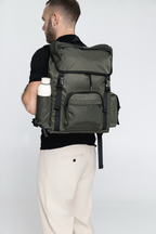 Person wearing the Olive Cruiser, viewed from the side